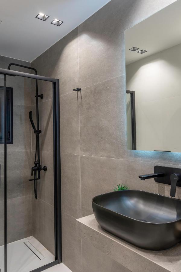 Luxury Studio Apartment In The Heart Of Athènes Extérieur photo